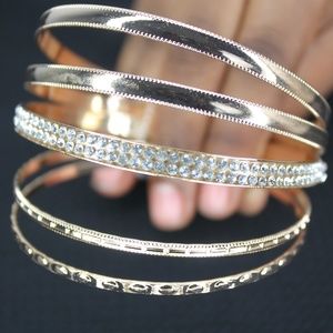Glamorous 5 Piece Bracelet Set